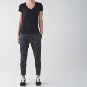Lululemon Jet Crop (Slim) (Luon 19")